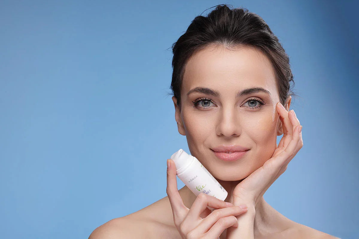 Un nou produs la Viorica Cosmetic: Serul Revoluționar cu 10% Vitamina C pentru o piele strălucitoare și tânără - Viorica Cosmetic MD