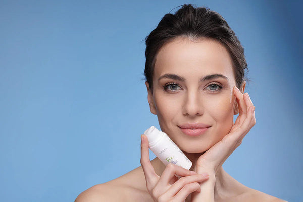 Un nou produs la Viorica Cosmetic: Serul Revoluționar cu 10% Vitamina C pentru o piele strălucitoare și tânără - Viorica Cosmetic MD