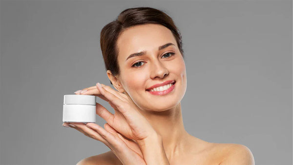 Cum să previi uscarea pielii în sezonul rece: recomandări și produse eficiente - Viorica Cosmetic MD