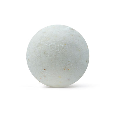 Bilă de baie efervescentă, albă, cu particule vegetale, din 98% ingrediente naturale.