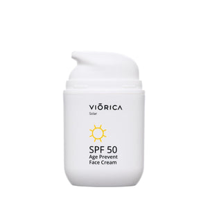 Cremă solară anti-îmbătrânire SPF 50 Viorica, ambalaj alb cu pompă.