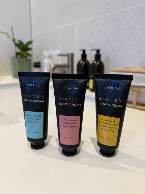 Crema maini Viorica Cosmetic Moldova Viorica Essentielle Lemongrass Cremă pentru mâini cu textură