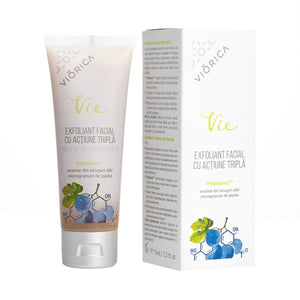 Exfoliant facial cu microgranule de jojoba și enzime din struguri, tub 75ml, ambalaj alb și crem.
