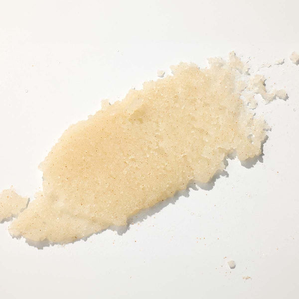 Textură granulară exfoliantă de zahăr, culoare crem deschis, detaliu produs Viorica Essentielle.