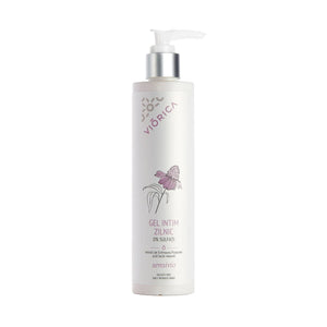 Gel Intim Zilnic Viorica Sensivio, extract Echinacea, acid lactic, flacon alb cu pompiță argintie, design floral.