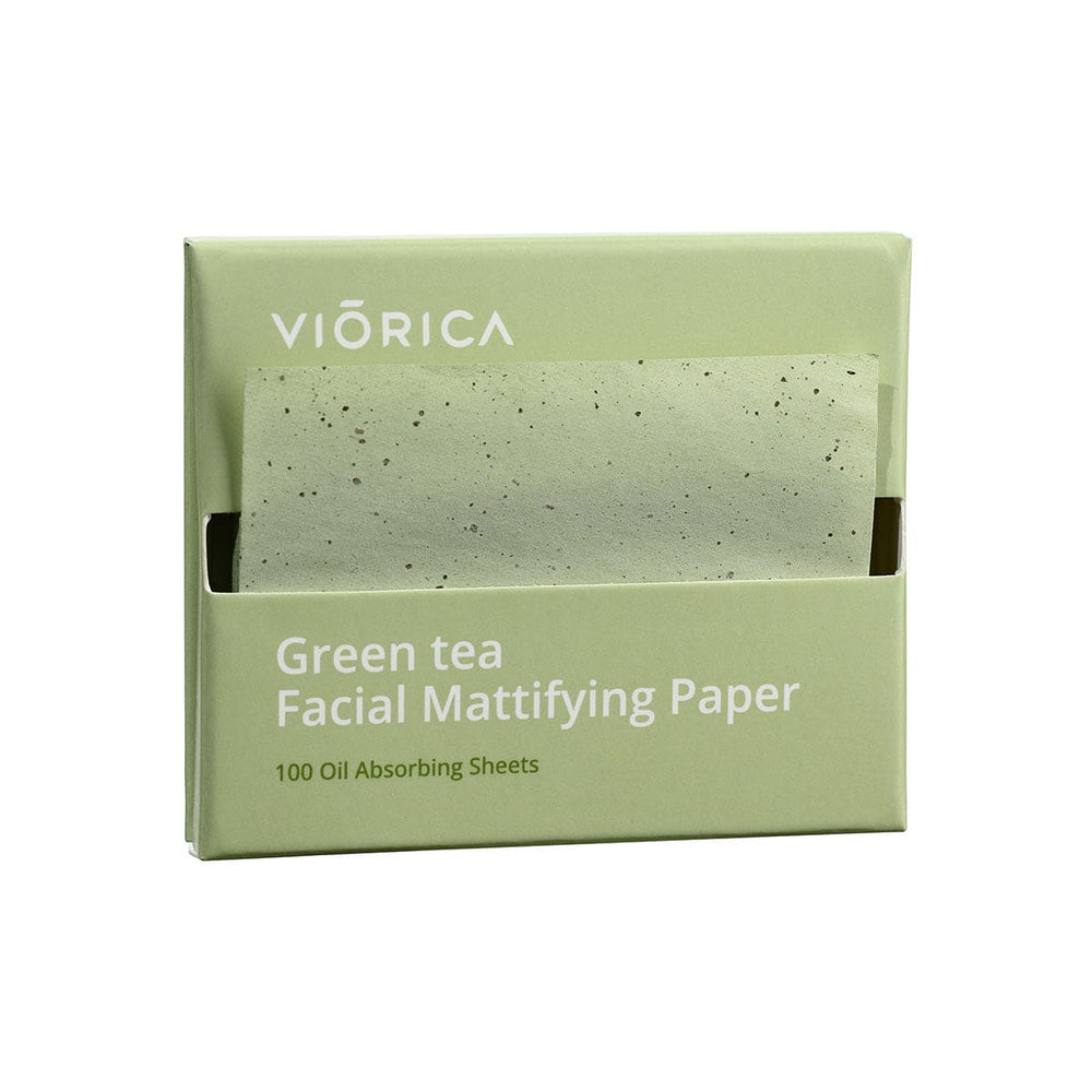 Hârtii matifiante cu ceai verde, ambalaj verde, granule naturale.