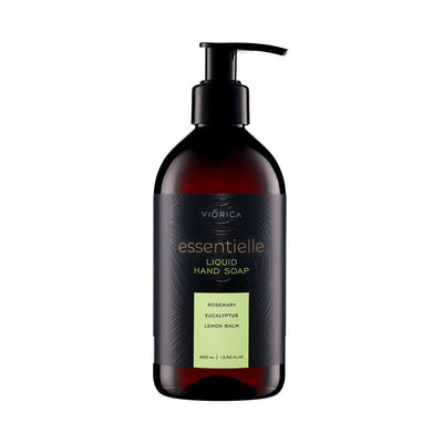 Sticlă de săpun lichid Viorica Essentielle cu rozmarin, eucalipt, etichetă neagră, capac negru, 400 ml.