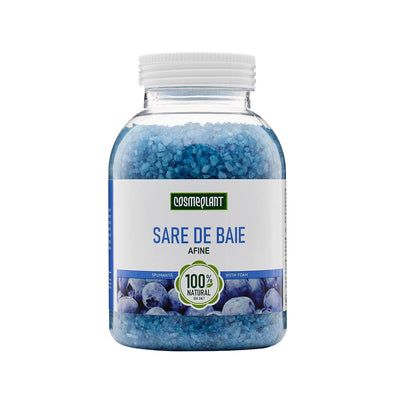 Sare de baie spumantă afine, cristale albastre, recipient transparent.