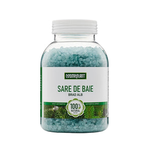 Sare de baie cu brad alb, cristale verzi-marin, flacon transparent, etichetă verde.