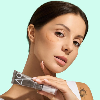 Ser SOS Antiacneic, A0, cu acid salicilic, niacinamide, zinc, ambalaj argintiu, etichetă distinctivă.